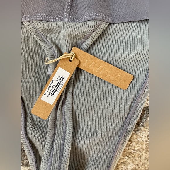 SKIMS COTTON RIB THONG - Picture 9 of 10